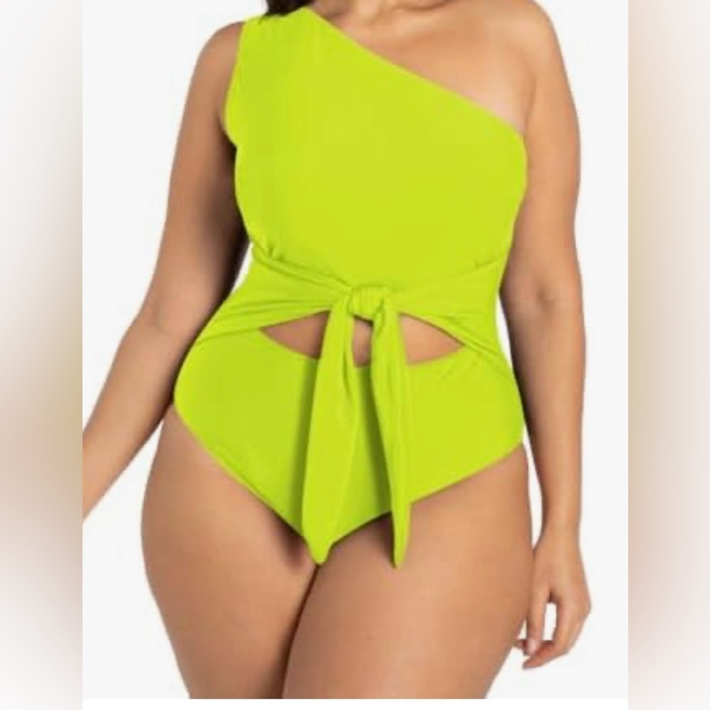 NEON YELLOW Plus Size One Piece Swimsuit Women’s 3XL NWOT